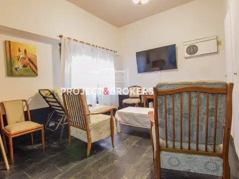 Casa 5 ambientes con 3 baños