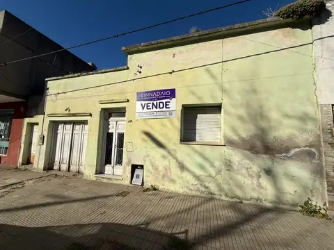 Casa - Venta - Argentina, Lobos - Rivadavia 400