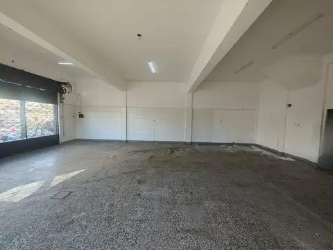 Local Comercial en Alquiler en Isidro Casanova