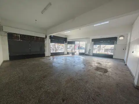 Local Comercial en Alquiler en Isidro Casanova