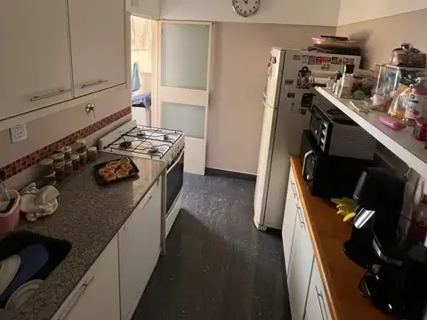 Venta Departamento 3 Amb sobre Av. Congreso Villa Urquiza