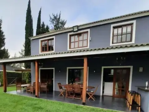 Casa en Alquiler de 5 dormitorios