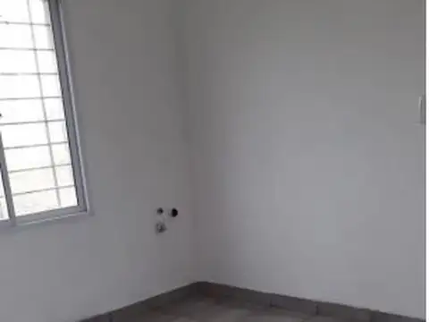 Oficina en Alquiler en Roldan, $ 220.000