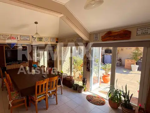 Casa en Venta con 1 cochera