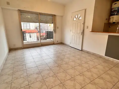 El Nene 1800, Piso 1