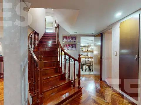 Venta de Hermosa Casa en San Cristobal, CABA