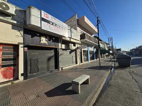 Av. 25 de Mayo 400, Piso PB