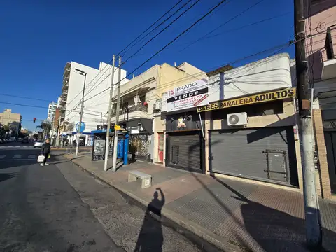 Local en Venta en Lanus Oeste, USD 330.000