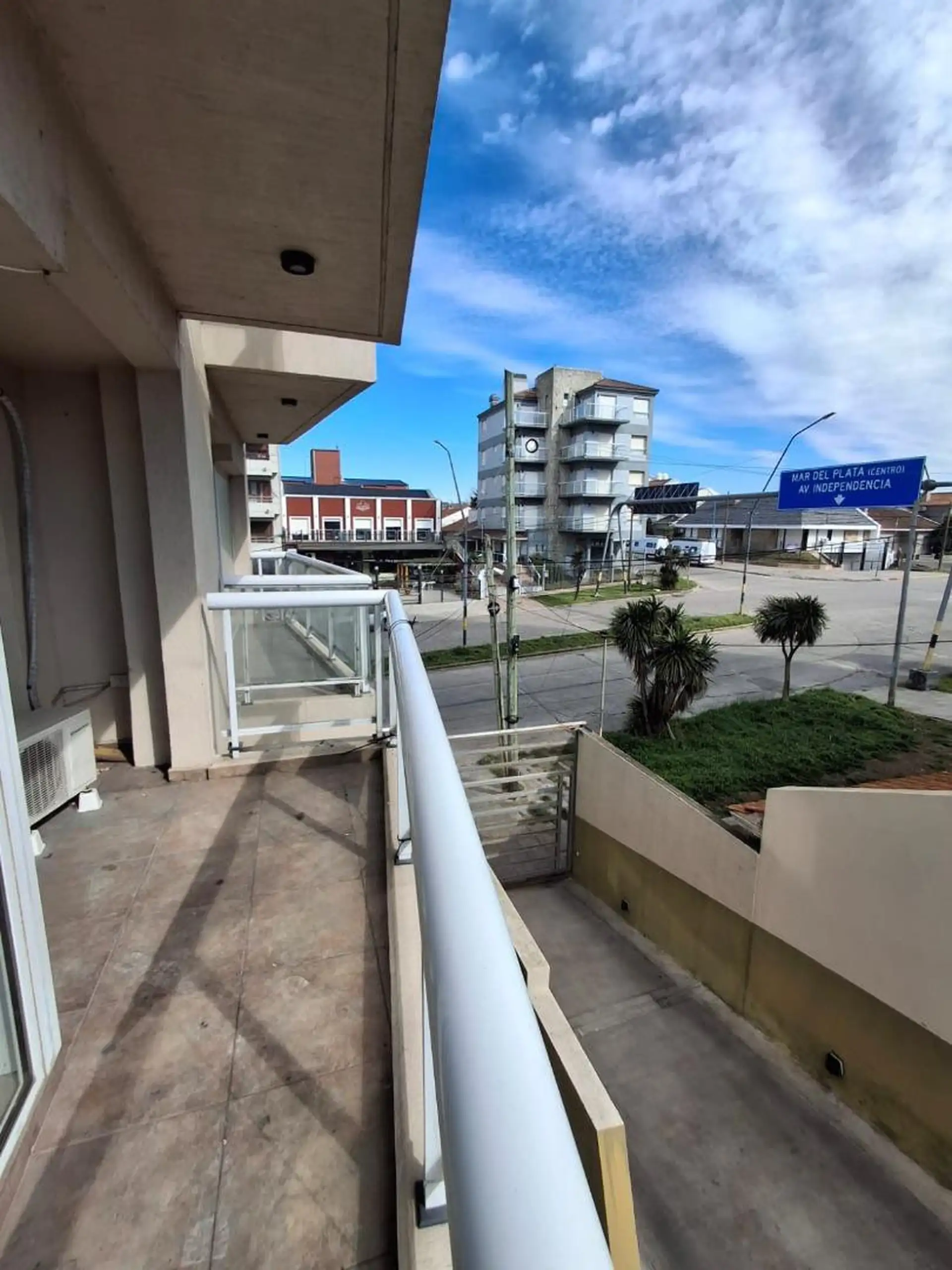 Venta Depto 2 amb con cochera descubierta
