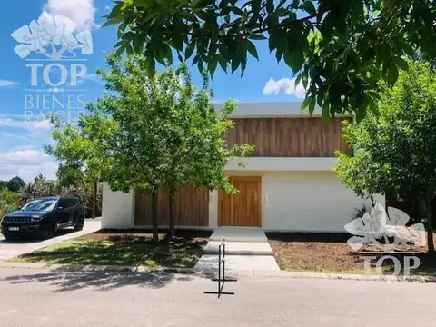 Casa  en Venta en Santa Clara, Villanueva, Tigre