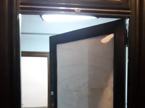 Oficina en Alquiler 100 años