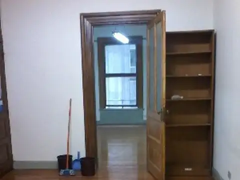 Oficina en Alquiler al Este