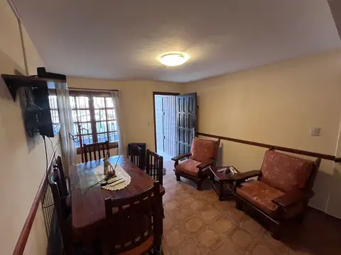 Casa 3 ambientes con 2 baños