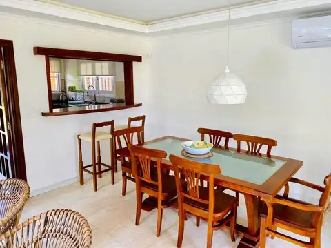 Casa en Alquiler Temporal en Punta del Este, USD 10.000