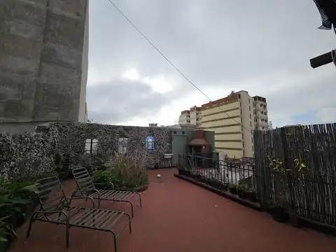 Departamento 13 ambientes con 4 baños