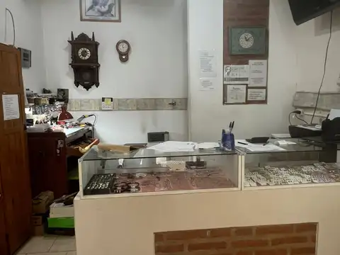 Atencion Inversores! Oportunidad Dos Deptos Y Dos Locales En Venta, General Las Heras