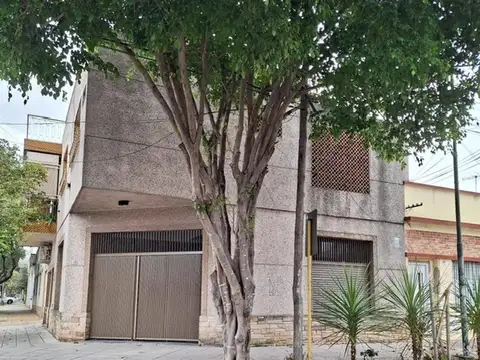 VENTA DEPTO TIPO CASA 3 AMB  SAN MARTIN