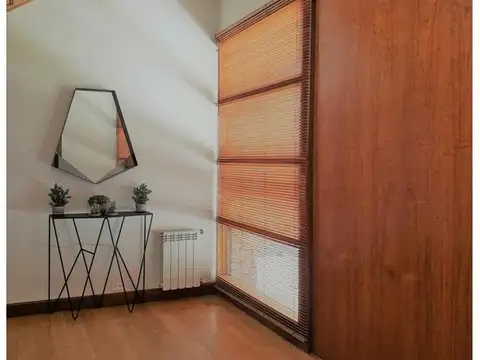 Casa 5 ambientes con 4 baños