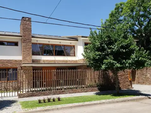 Eduardo Madero Al 1500