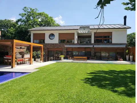 CASA EN ALQUILER EN MARTINEZ