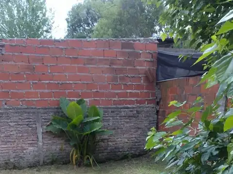 Casa en Venta - 1 Dormitorio 1 Baño - 240mts - Quilmes