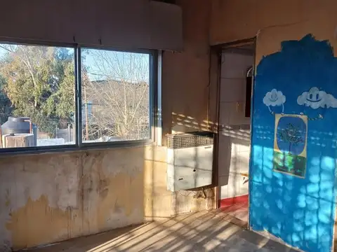 Casa 2 ambientes con 2 baños