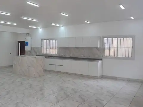 *CASA  A ESTRENAR* VENTA/BENAVIDEZ CENTRO