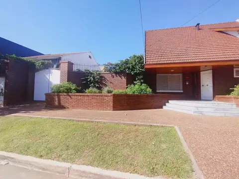 Casa en Venta en Quilmes, USD 290.000
