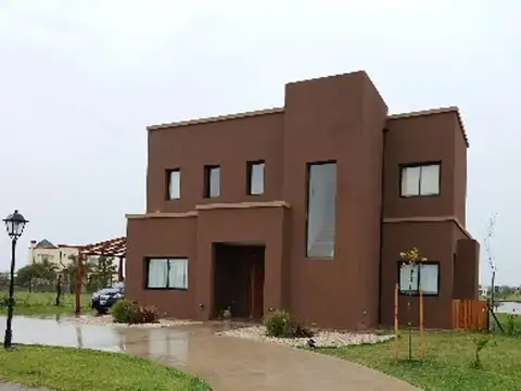 Casa en Venta en San Sebastián, USD 239.000