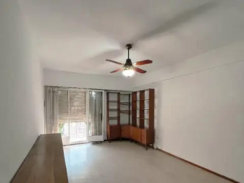 Moreno 2700, Piso 1
