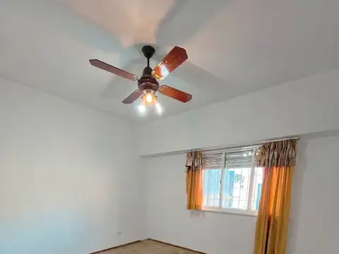 Departamento 5 ambientes con 1 baño