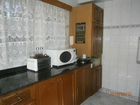 Casa 5 ambientes con 3 baños