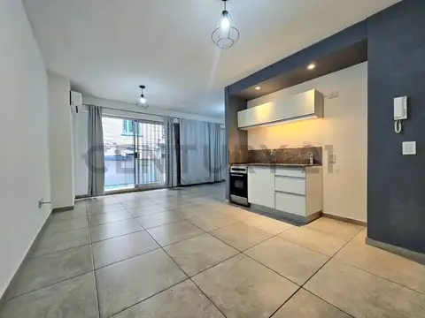 Alquiler Monoambiente con Balcón