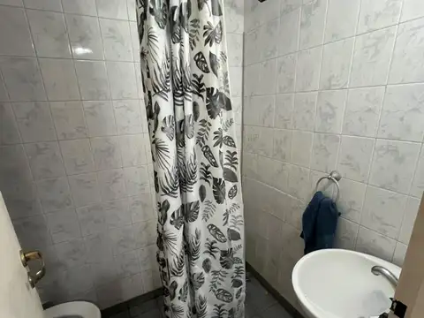 *MONOAMBIENTE CON COCINA Y BAÑO
