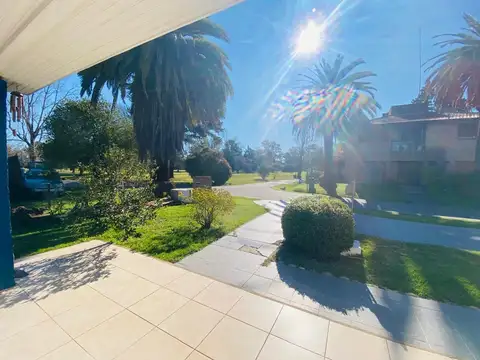 Casa en venta En Club de campo los Horneros con vista al Golf