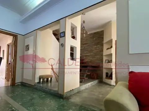 Casa 6 ambientes con 4 baños