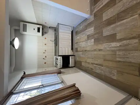 Posadas 1000, Piso 1