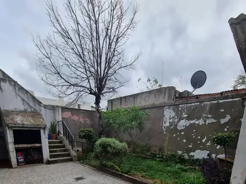 VENTA DE CASA 3 AMB C/LOCAL Y COCHERA EN ALDO BONZI, LA MATANZA