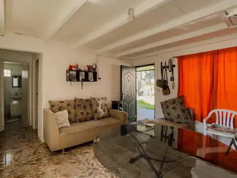 Venta Terreno mas 3 propiedades c/ cochera en Bello Horizonte