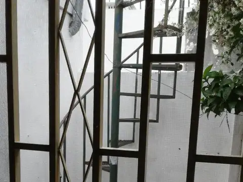 Depto Tipo Casa en Alquiler de 1 dormitorio