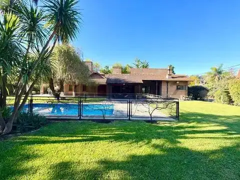 Casa en Alquiler de 3 dormitorios