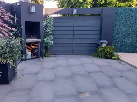 Casa en Venta en Caseros, USD 270.000