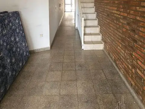 Depto Tipo Casa en Venta de 4 ambientes