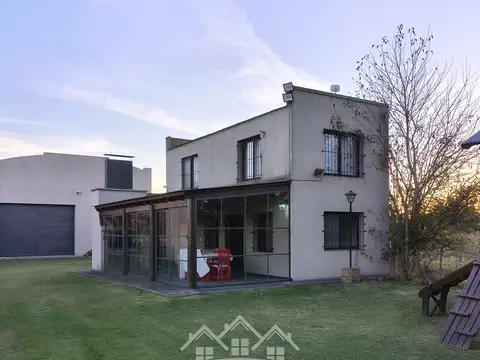 Hermosa Casa Quinta en Venta. Mercedes, Buenos Aires.