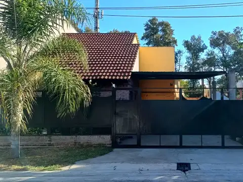 VENTA CHALET EN BARRIO CERRADO HURLINGHAM