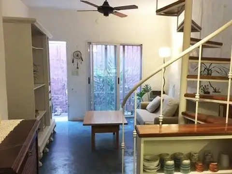 Depto Tipo Casa 2 ambientes con 1 baño