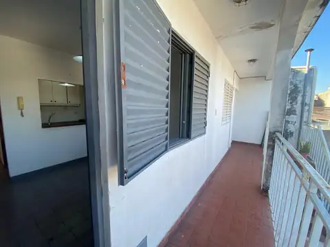 Departamento venta 2 ambientes en Moron