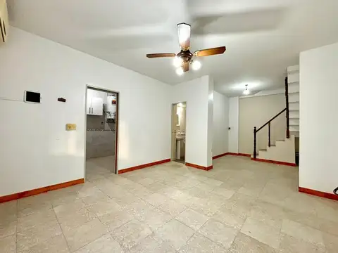 Alquiler PH dúplex 2 amb. Terraza Sin Expensas