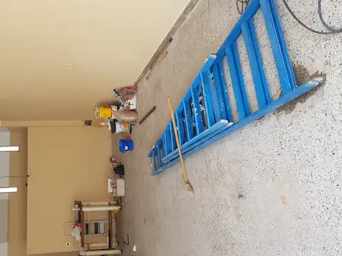 Local en Alquiler Via Púb.