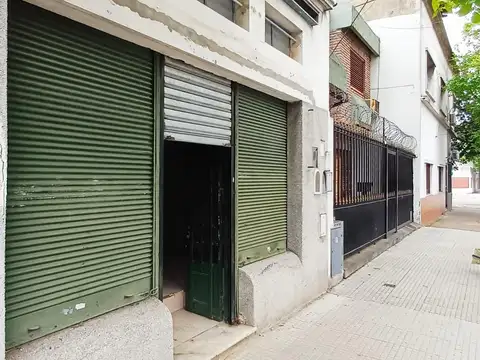 Local en Alquiler en Flores Sur, $ 750.000